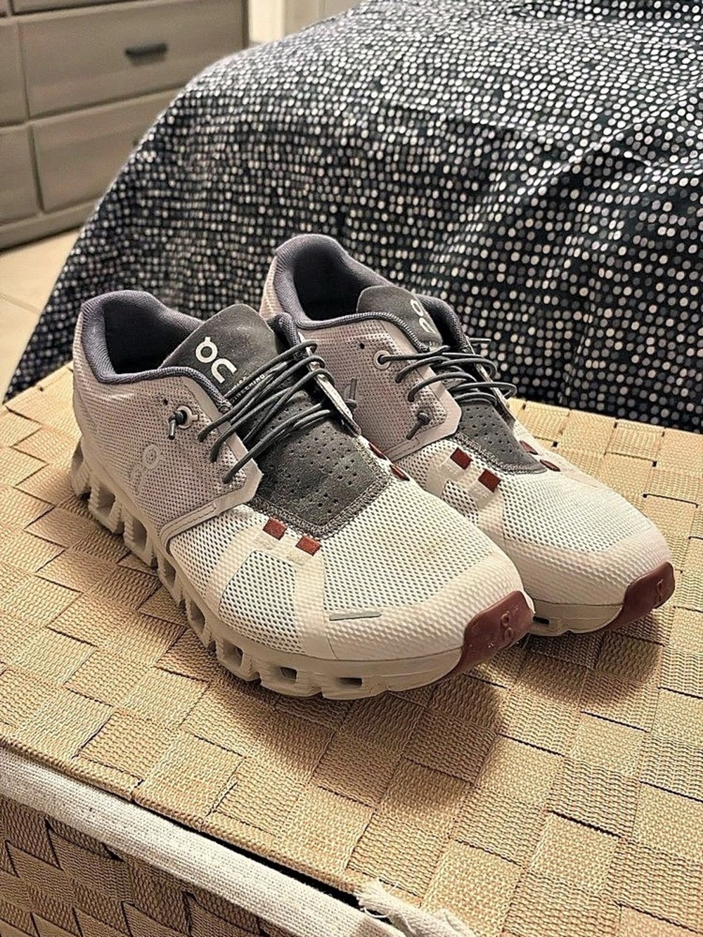On Cloud 5 Athletic Sneakers in White & Gray